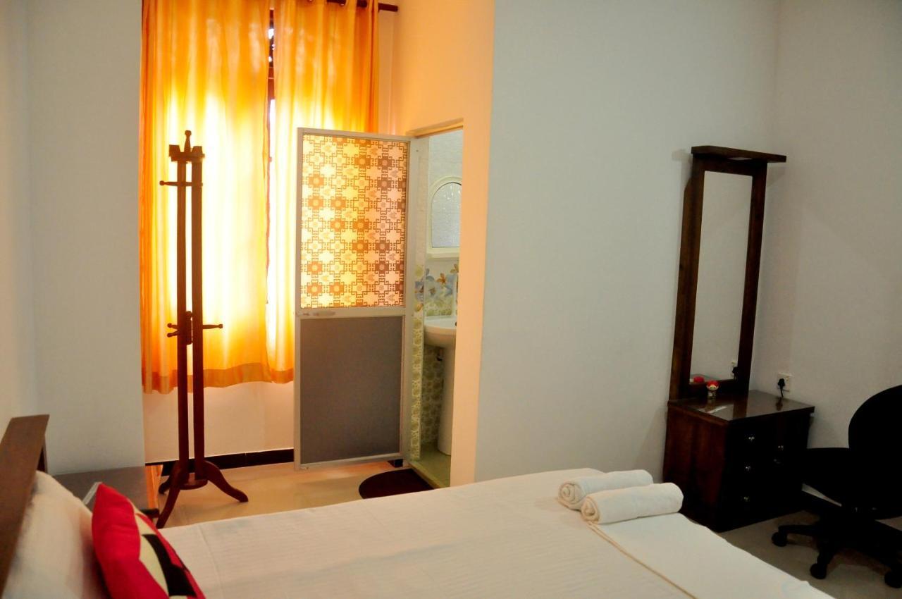 Little Swan Guest House Bentota Dış mekan fotoğraf