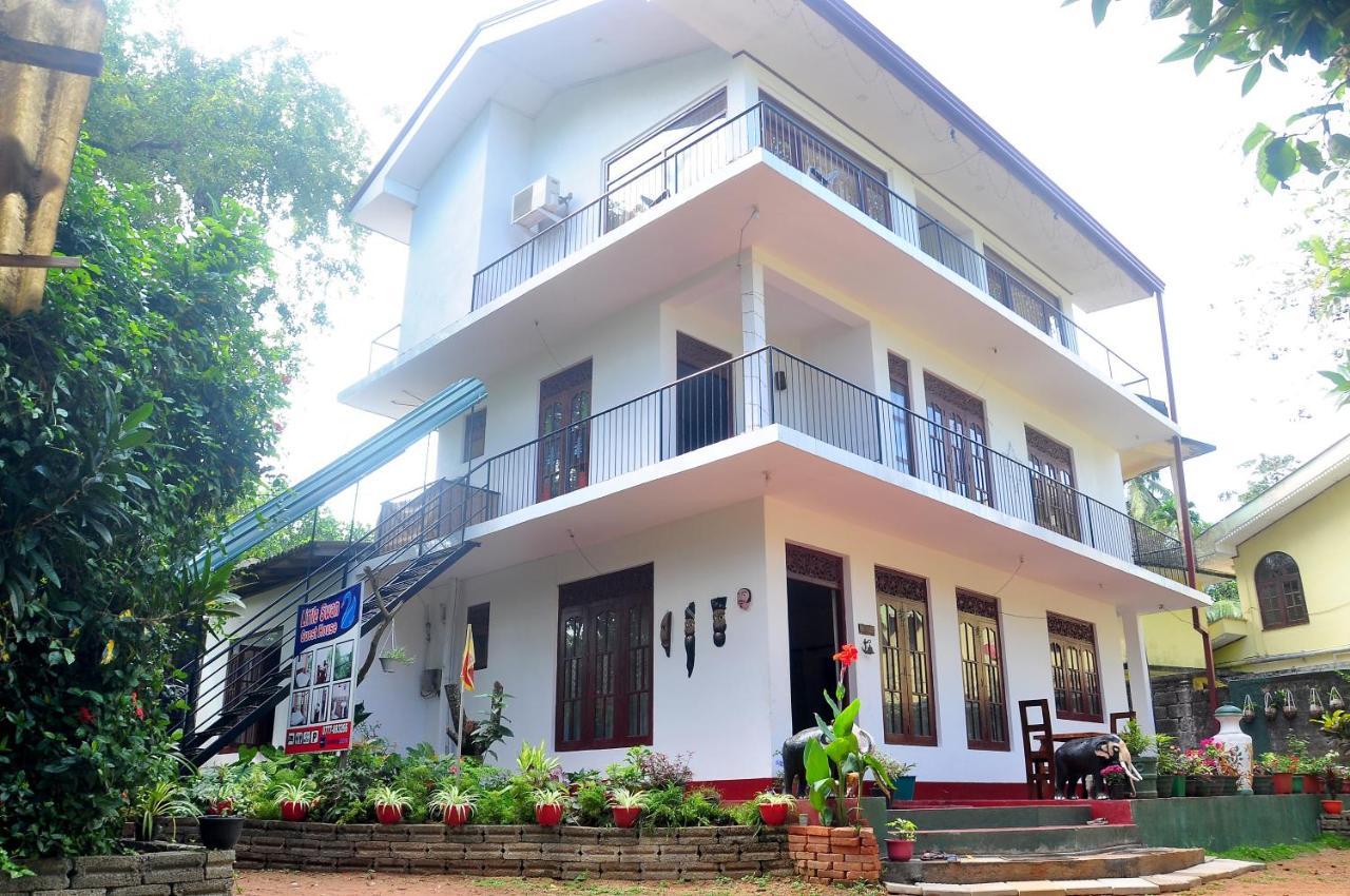 Little Swan Guest House Bentota Dış mekan fotoğraf